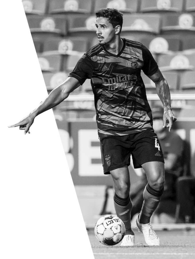 ag体育官网注册-集结日荷甲传出新动向,本菲卡绝杀压哨,管理层表态:引发热议,赛季目标并未改变